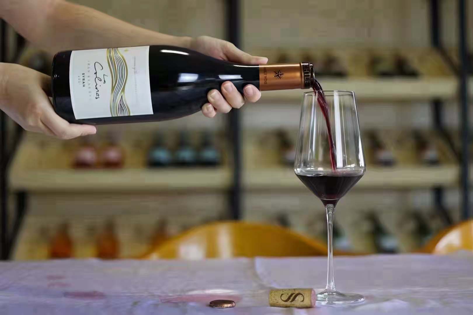 山丘西拉红葡萄酒 智利进口木箱
