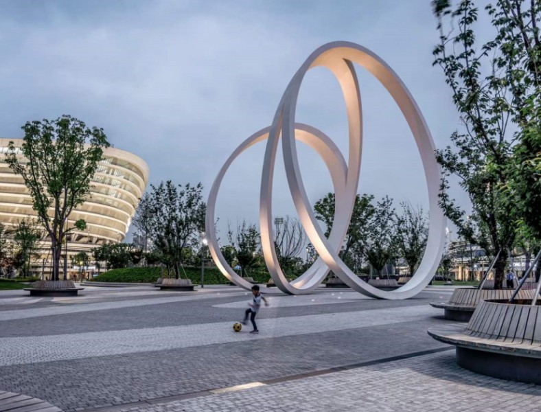 周口广场中心环环相扣雕塑 圆环雕塑不锈钢造景
