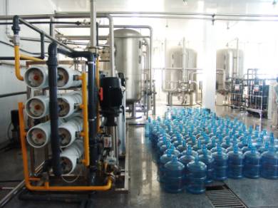 桶装水厂矿泉水食品饮料用纯净水处理桶装水厂矿泉水食品饮料用纯净水处理制取设备