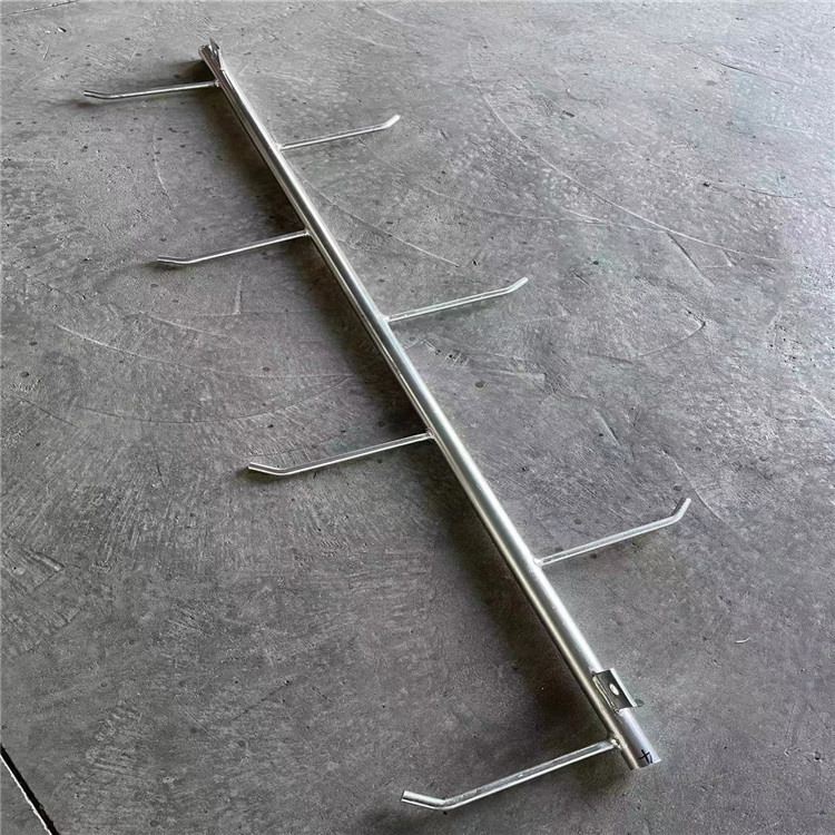 生产加工热镀锌爬梯墙用梯子圆钢型钢管梯子