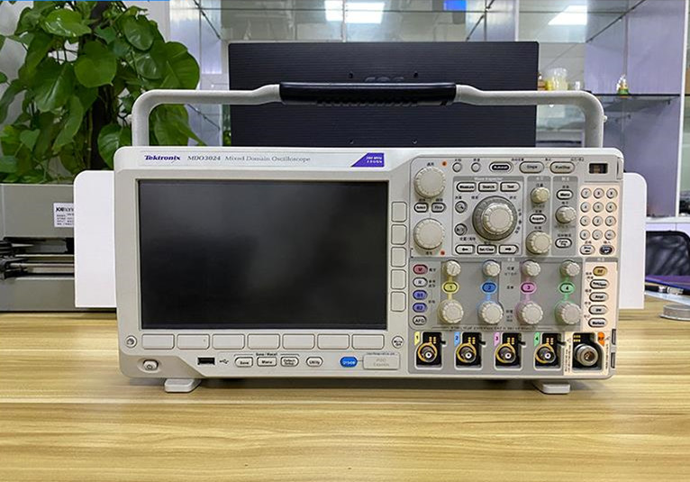 Tektronix泰克MDO3024混合域示波器200MHz