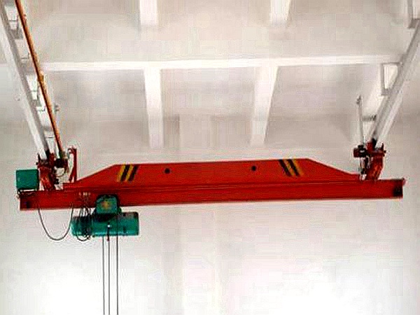 关于悬挂起重机的轨道 江苏泰州悬挂起重机厂家