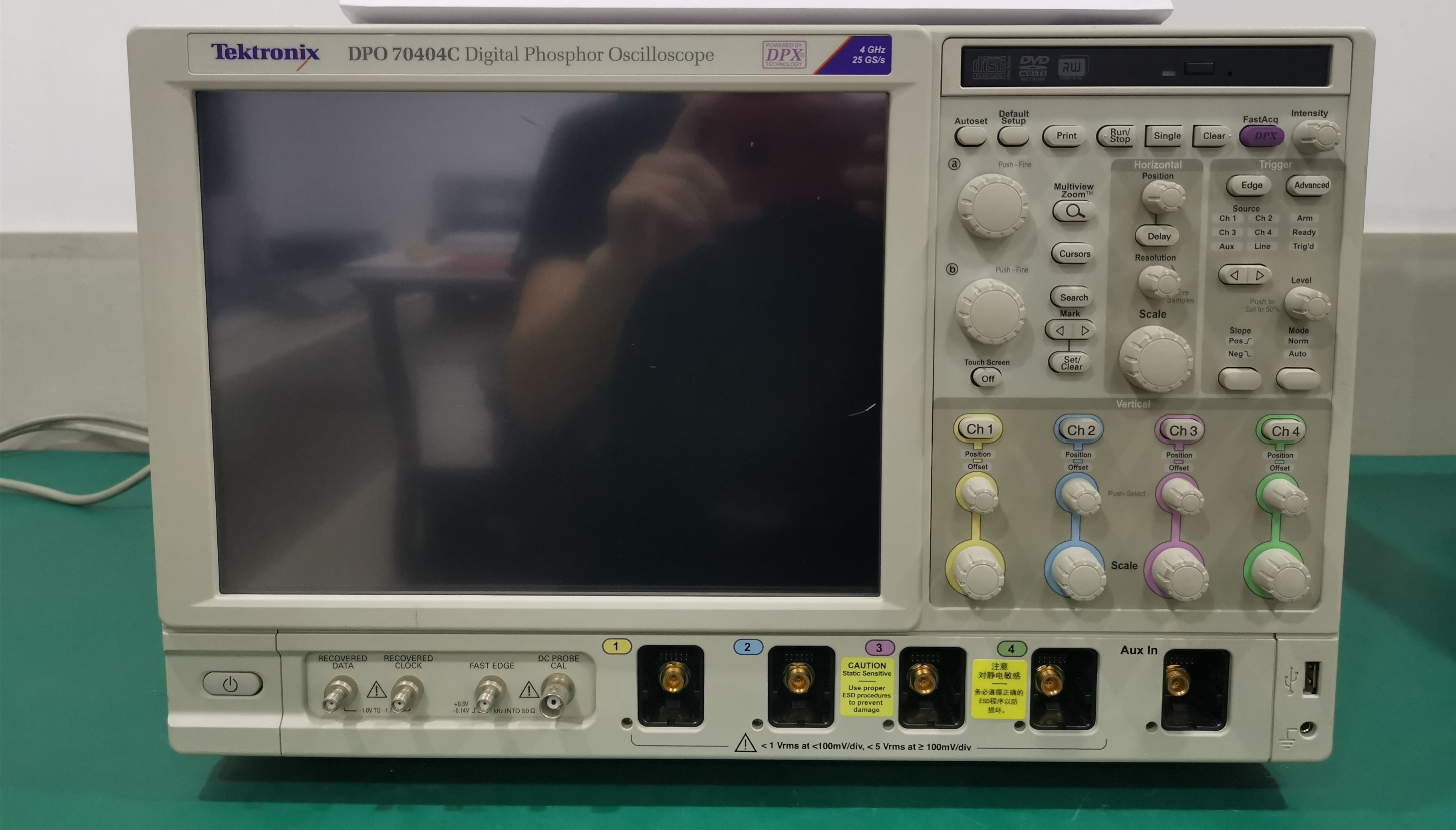 泰克Tektronix DPO70404C示波器4GHz