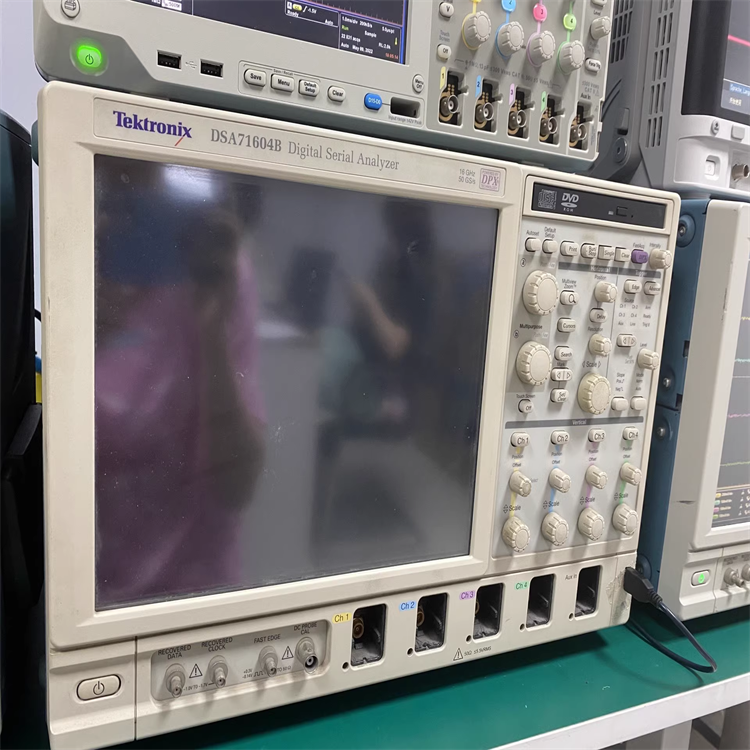 泰克Tektronix DSA71604B示波器16GHz