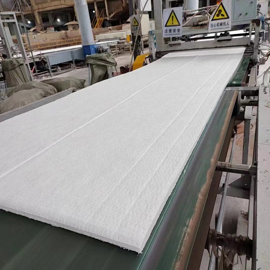 硅酸铝绝热毯 128密度针刺毯 陶瓷纤维毯防火棉